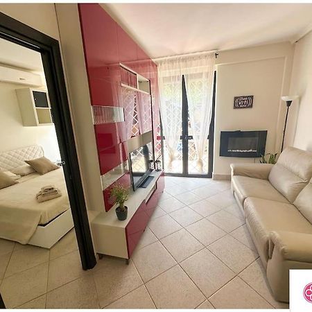 Eva Le Residenze Διαμέρισμα Marco Simone Εξωτερικό φωτογραφία